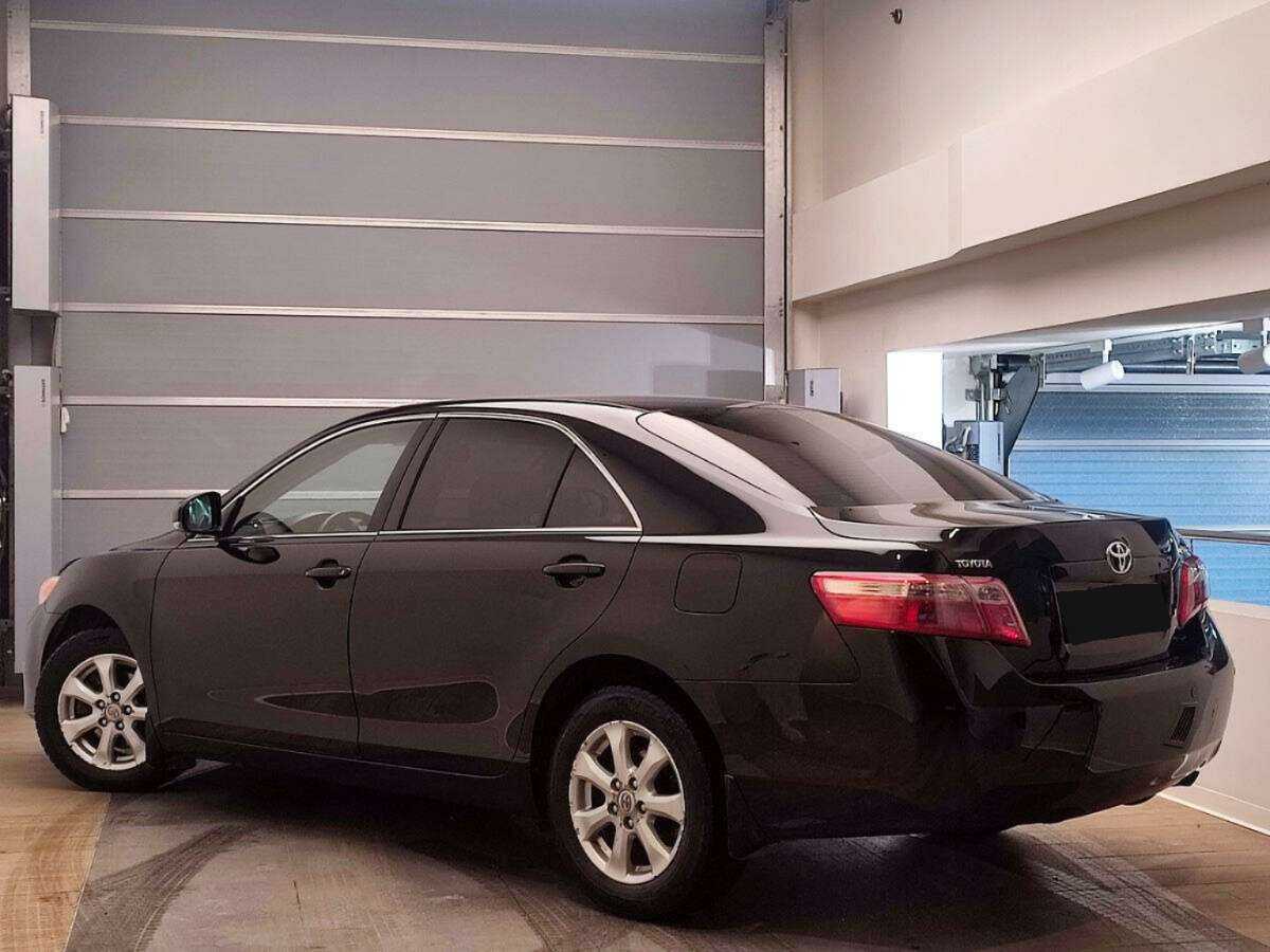 Купить Toyota Camry с пробегом. Фото: #5