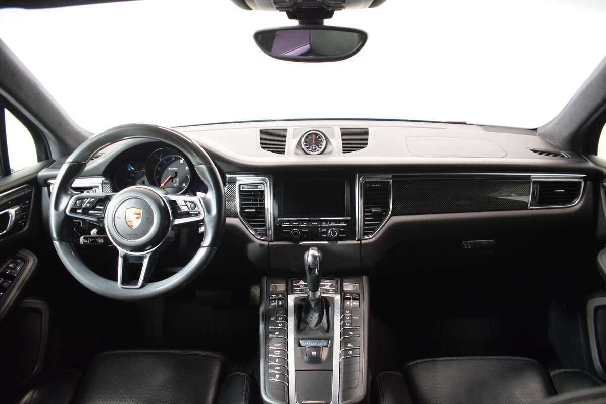 Купить Porsche Macan с пробегом. Фото: #13