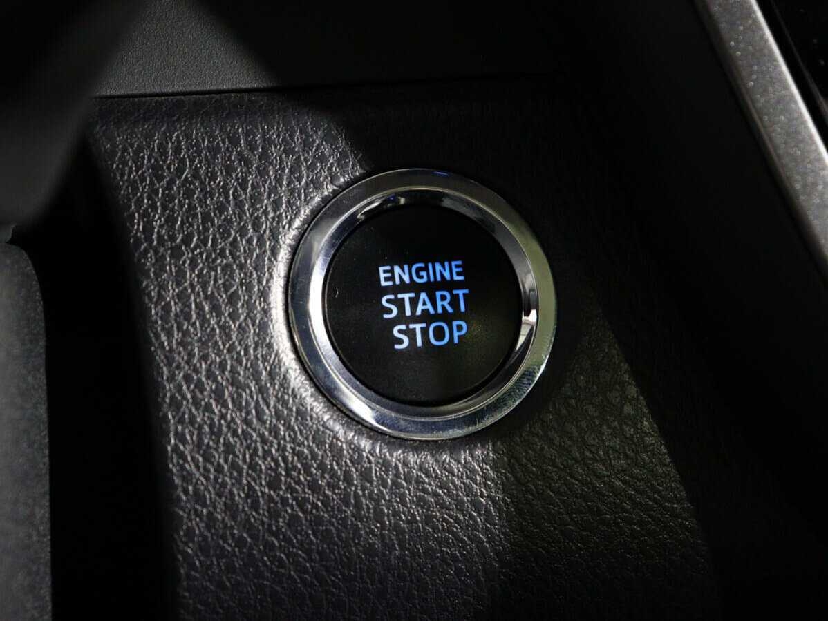 Купить Toyota Camry с пробегом. Фото: #14