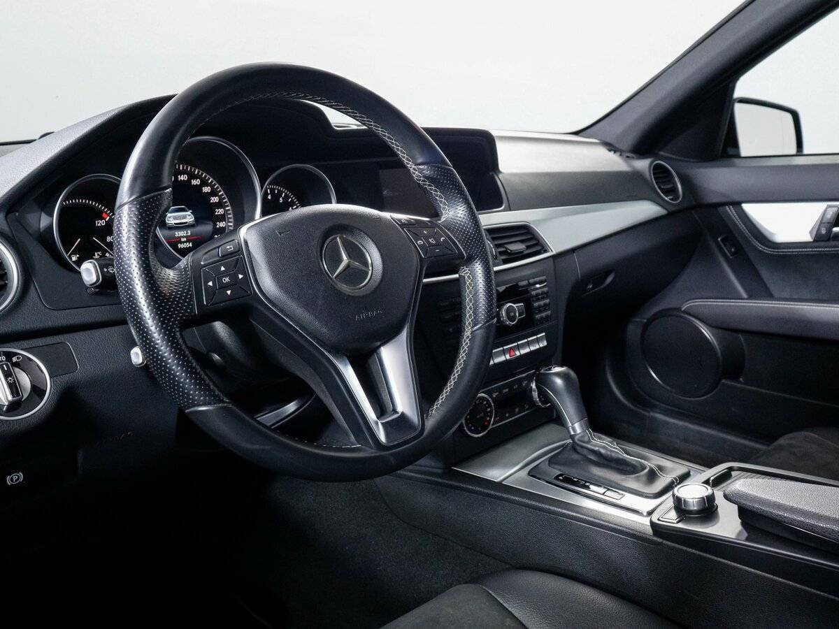 Купить Mercedes-Benz C-Класс с пробегом. Фото: #13