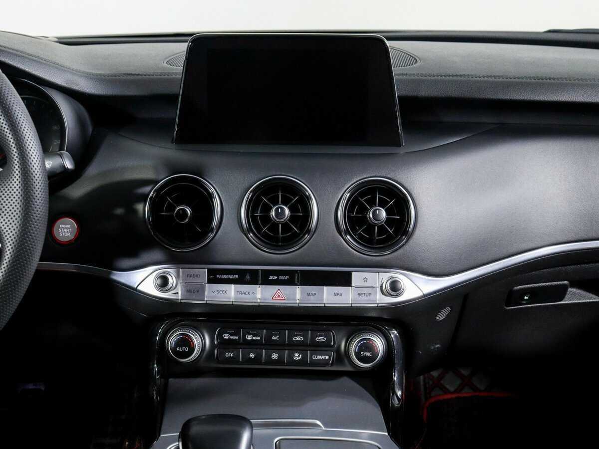 Купить Kia Stinger с пробегом. Фото: #12