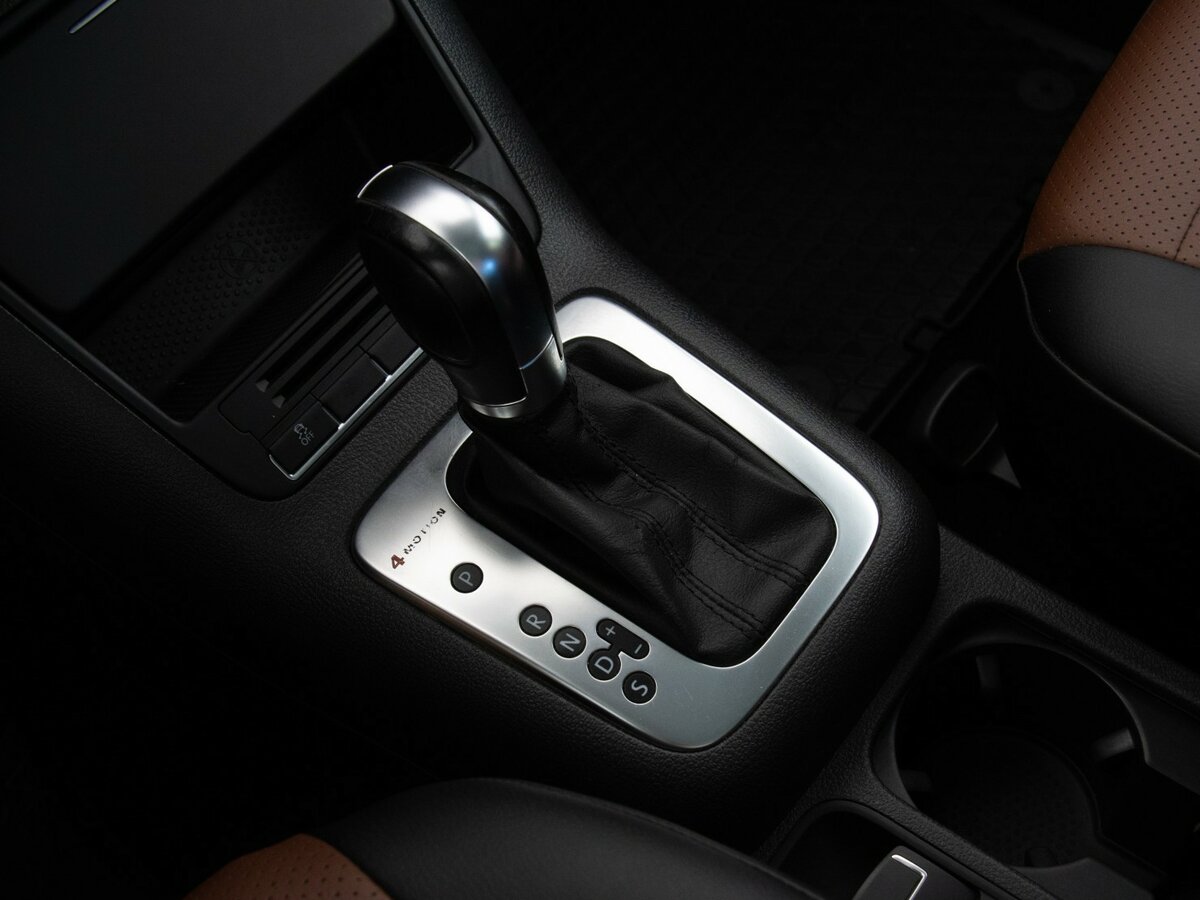 Купить Volkswagen Tiguan с пробегом. Фото: #10