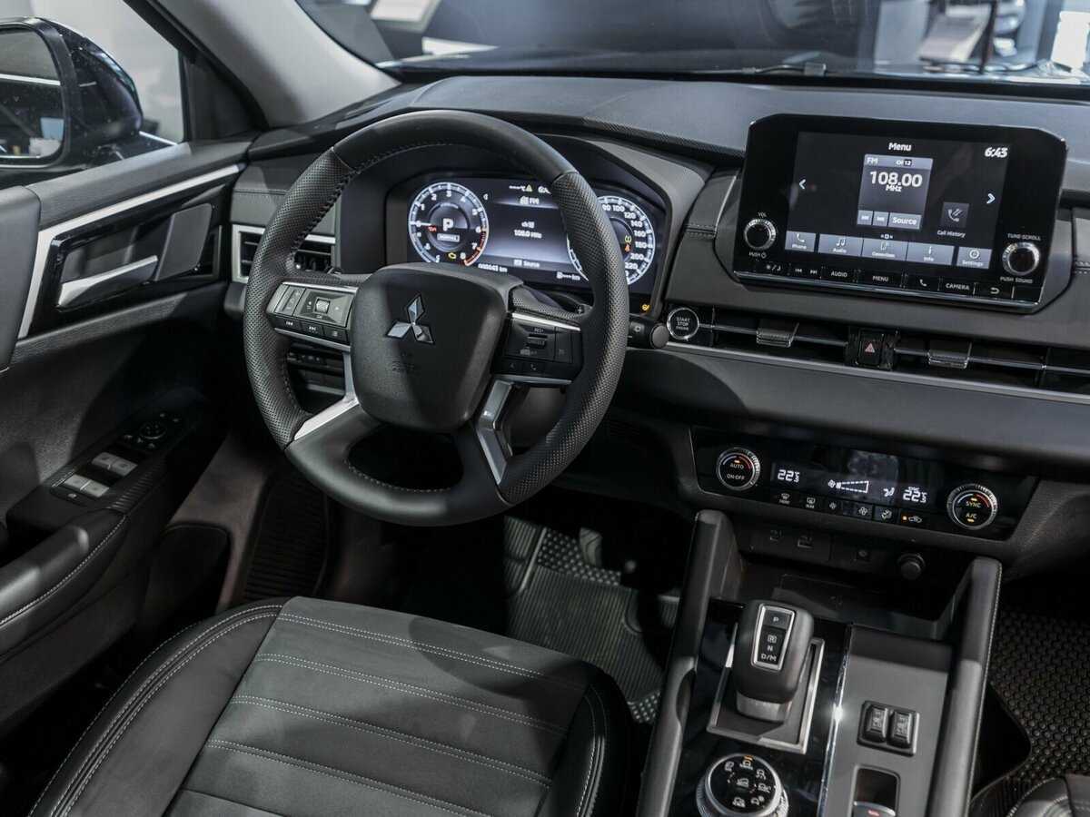 Купить Mitsubishi Outlander с пробегом. Фото: #14