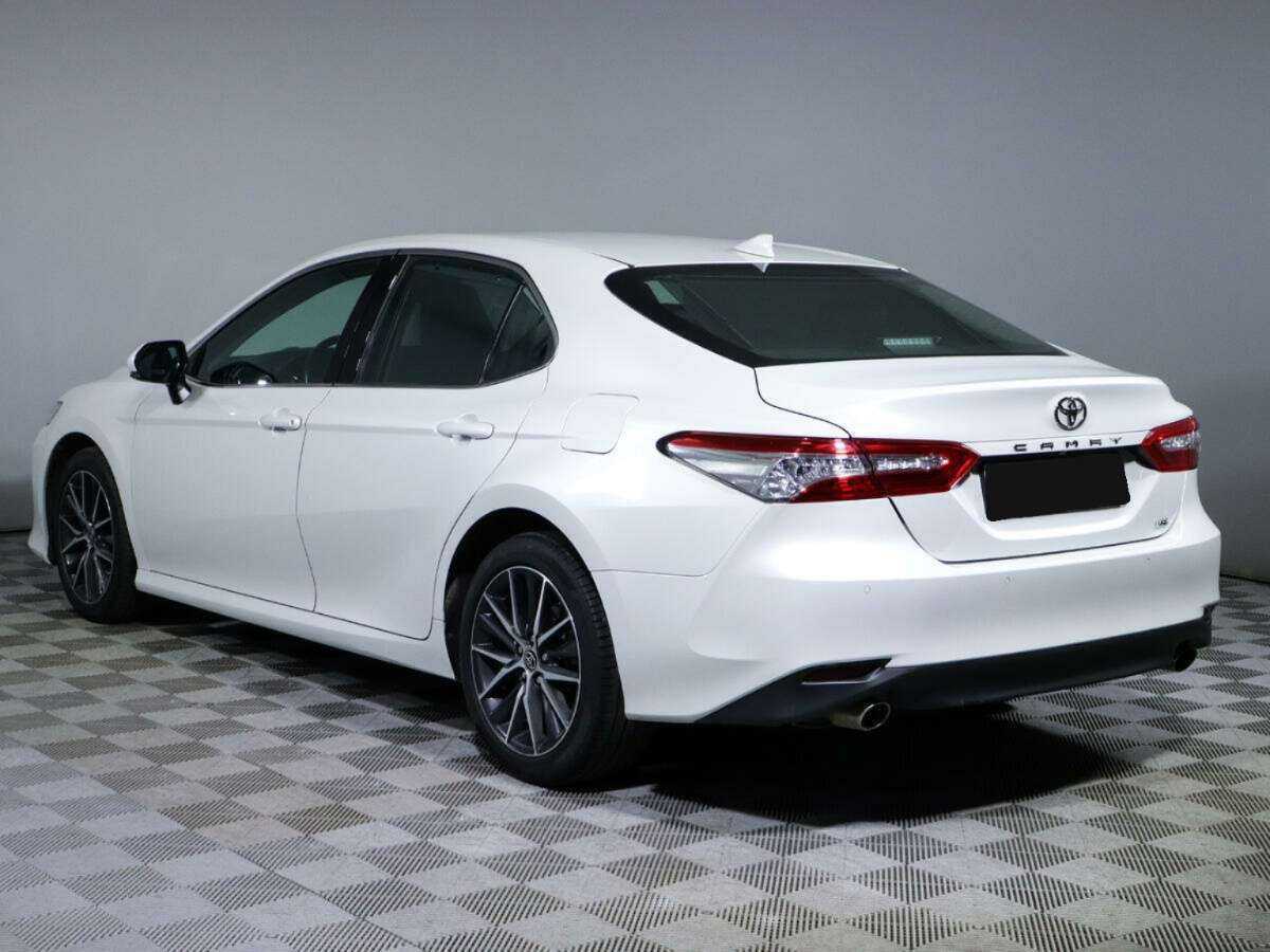 Купить Toyota Camry с пробегом. Фото: #5