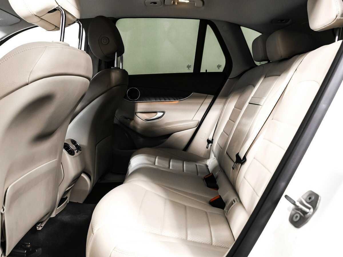 Купить Mercedes-Benz GLC с пробегом. Фото: #11