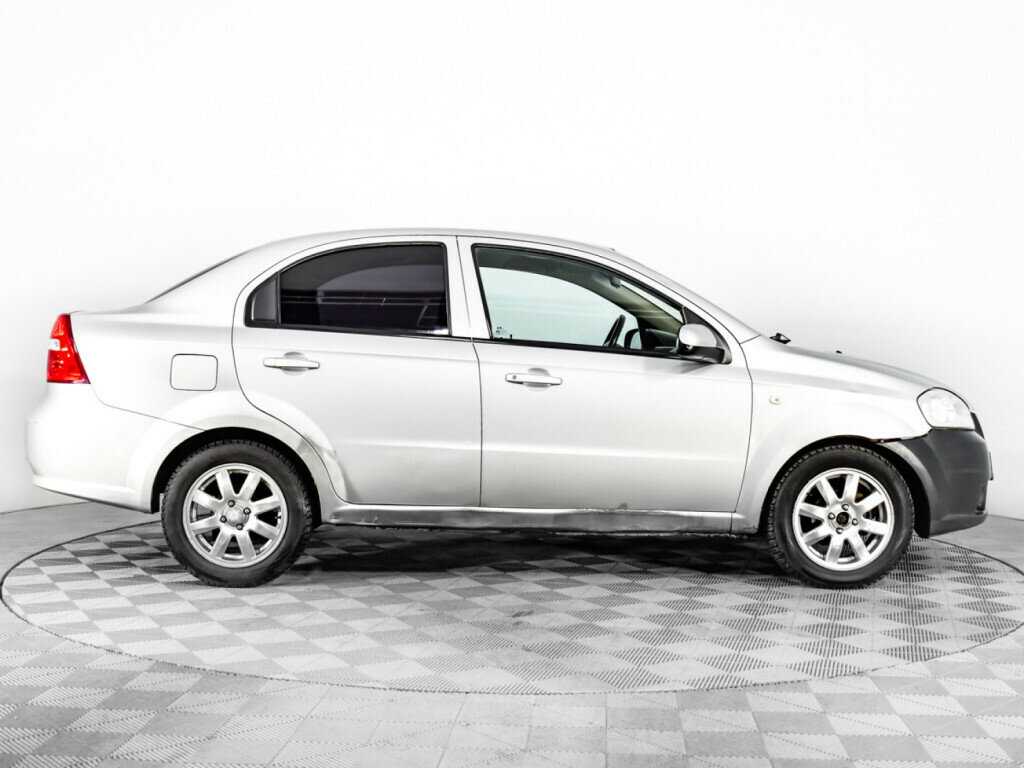 Купить Chevrolet Aveo с пробегом. Фото: #3