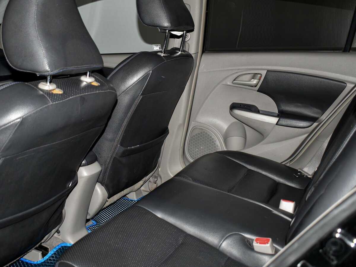 Купить Honda Insight с пробегом. Фото: #12