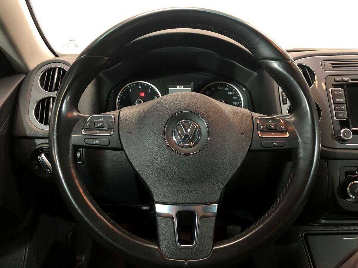 Купить Volkswagen Tiguan с пробегом. Фото: #15