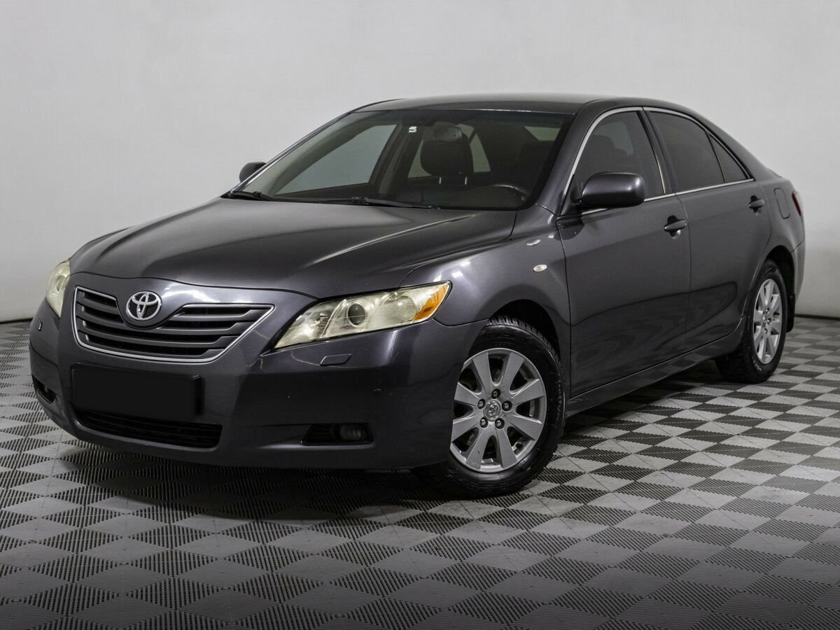 Купить Toyota Camry с пробегом. Посмотреть фото