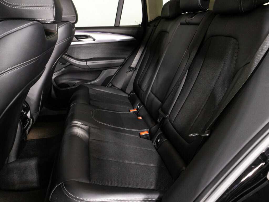 Купить BMW X3 с пробегом. Фото: #9