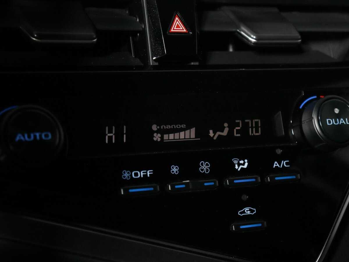 Купить Toyota Camry с пробегом. Фото: #20