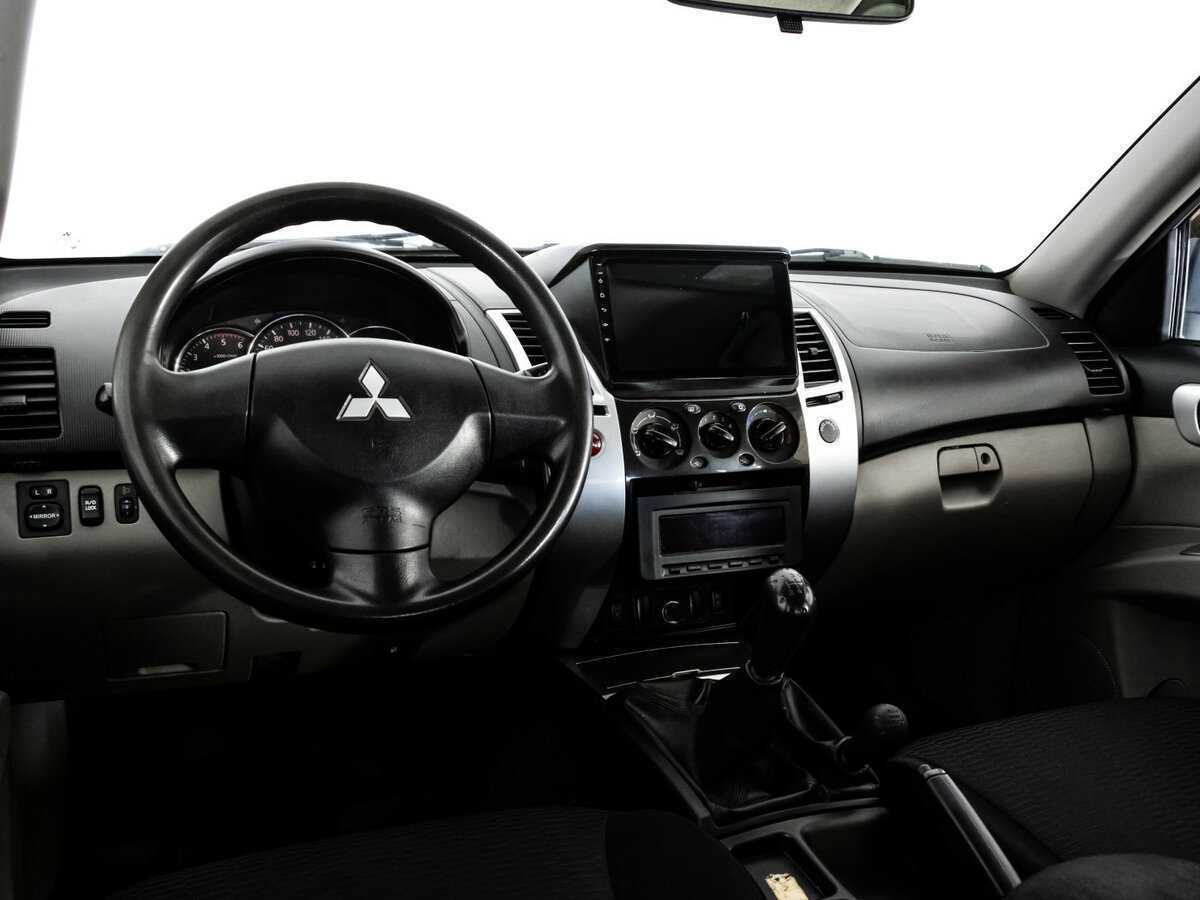 Купить Mitsubishi Pajero Sport с пробегом. Фото: #8