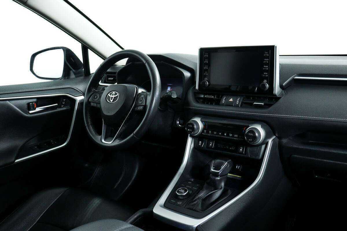 Купить Toyota RAV4 с пробегом. Фото: #8