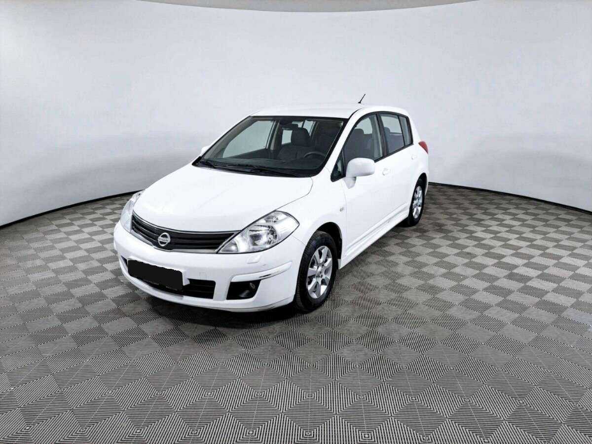 Купить Nissan Tiida с пробегом. Посмотреть фото