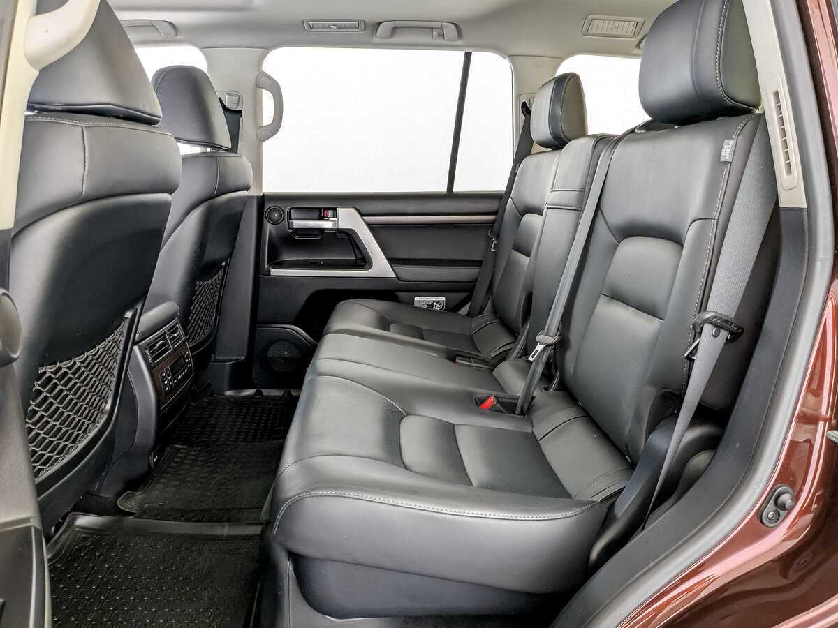 Купить Toyota Land Cruiser с пробегом. Фото: #11