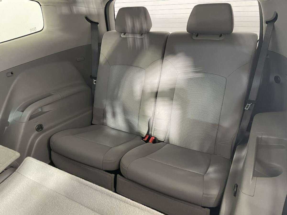 Купить Chevrolet Orlando с пробегом. Фото: #16