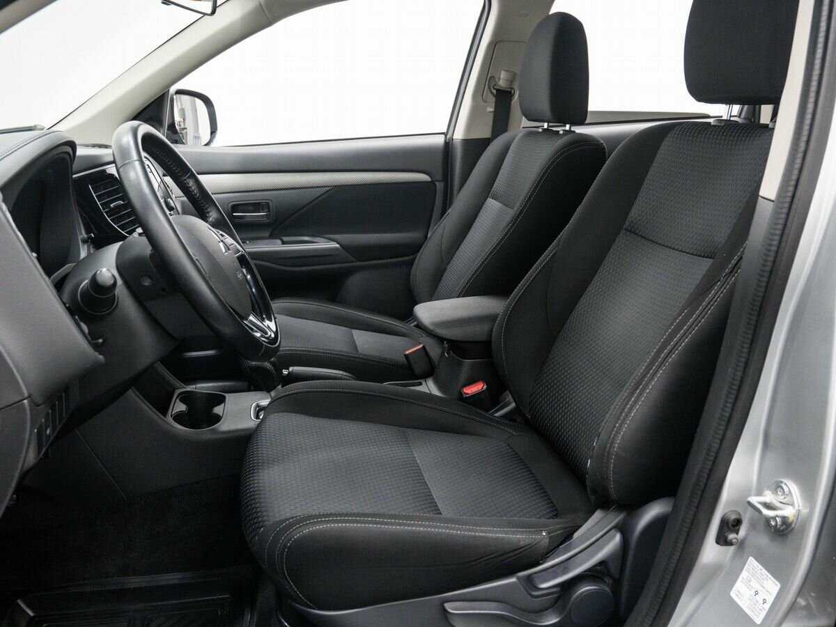 Купить Mitsubishi Outlander с пробегом. Фото: #15