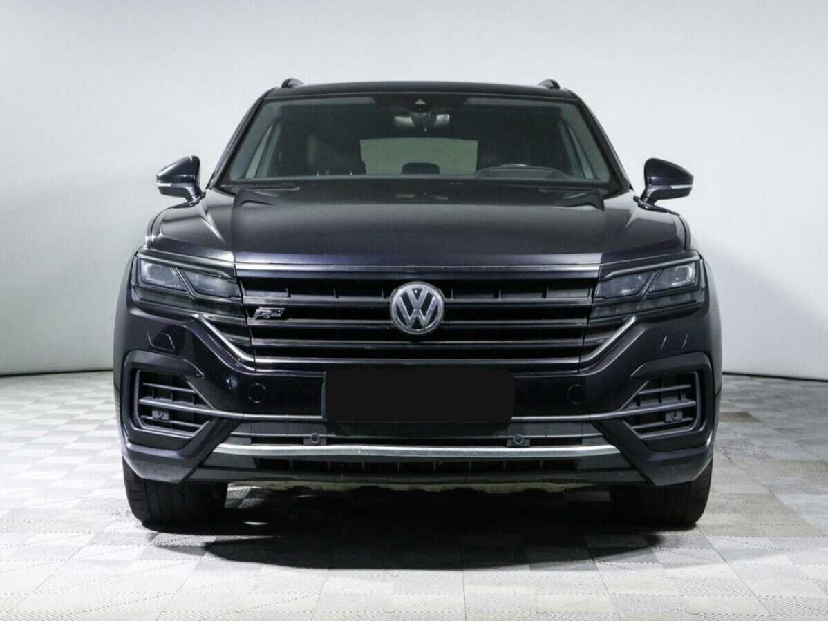 Купить Volkswagen Touareg с пробегом. Фото: #1