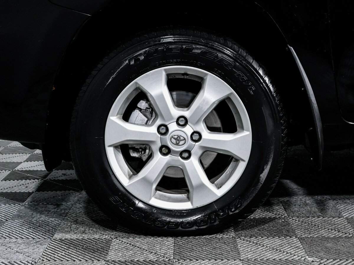 Купить Toyota RAV4 с пробегом. Фото: #14