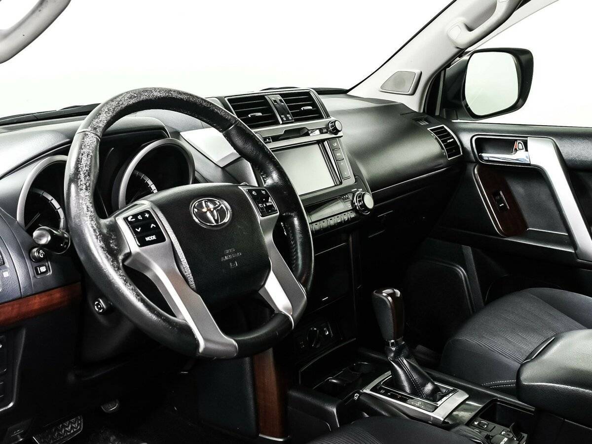 Купить Toyota Land Cruiser Prado с пробегом. Фото: #11