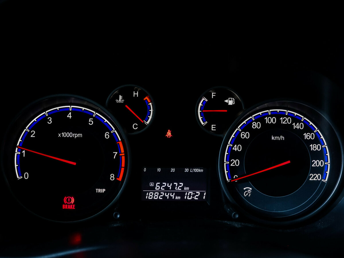 Купить Suzuki SX4 с пробегом. Фото: #8