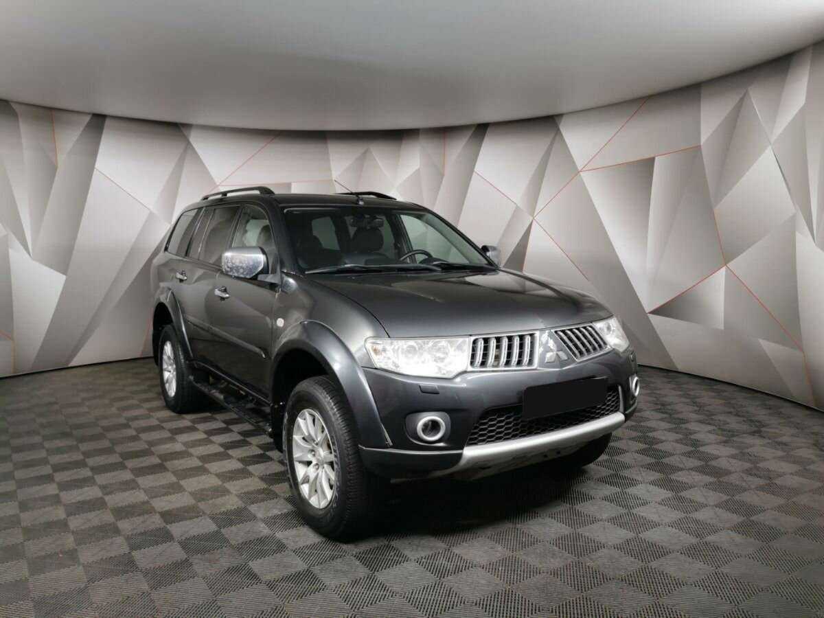 Купить Mitsubishi Pajero Sport с пробегом. Фото: #2