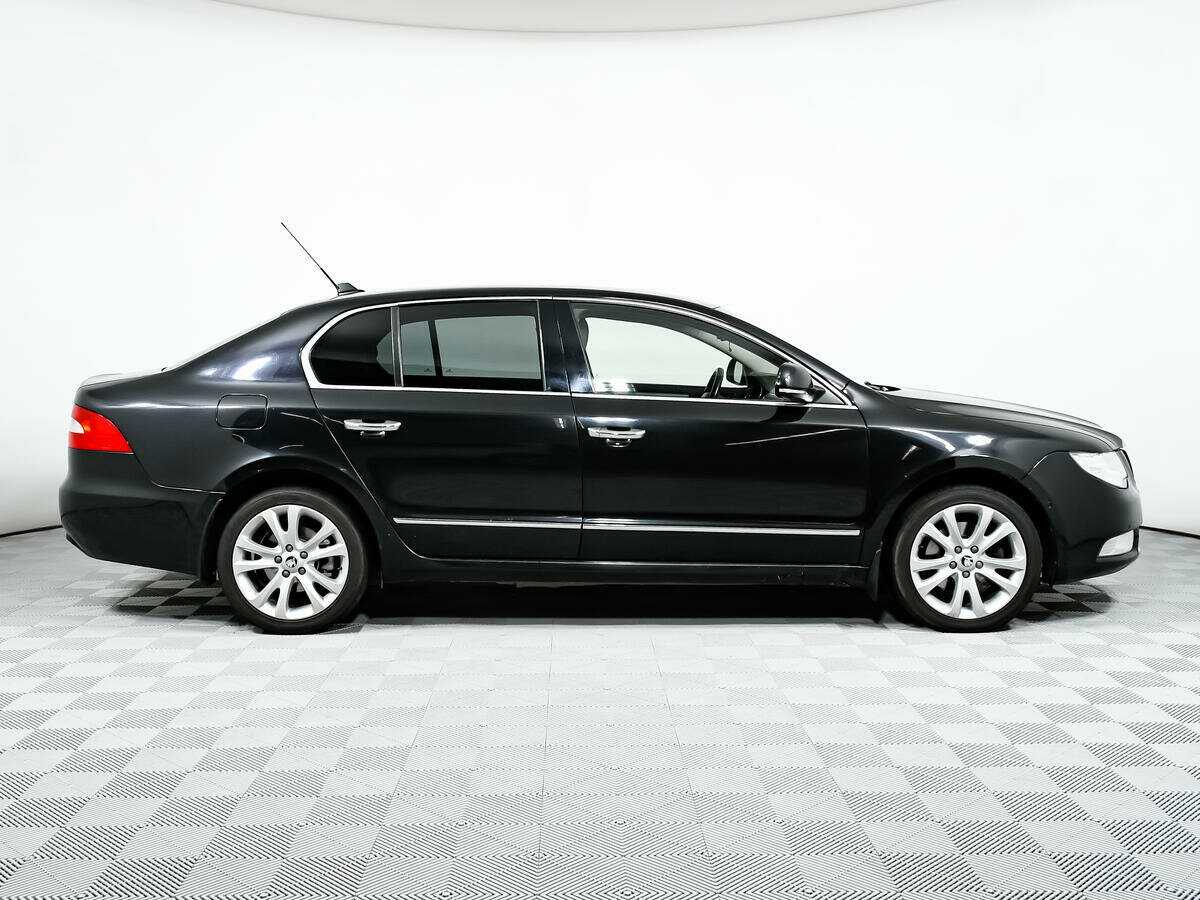 Купить Skoda Superb с пробегом. Фото: #3