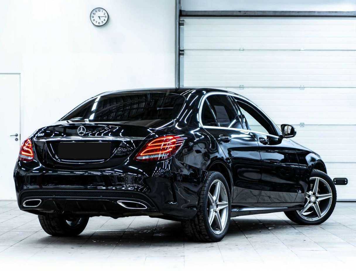Купить Mercedes-Benz C-Класс с пробегом. Фото: #2