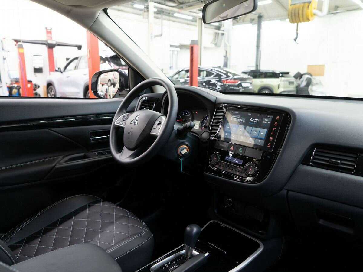 Купить Mitsubishi Outlander с пробегом. Фото: #16