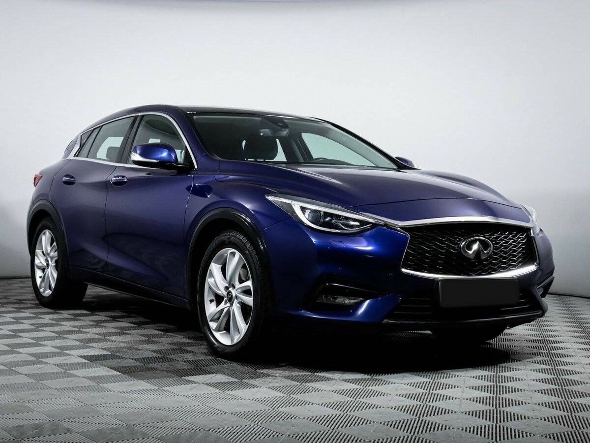 Купить Infiniti Q30 с пробегом. Фото: #2