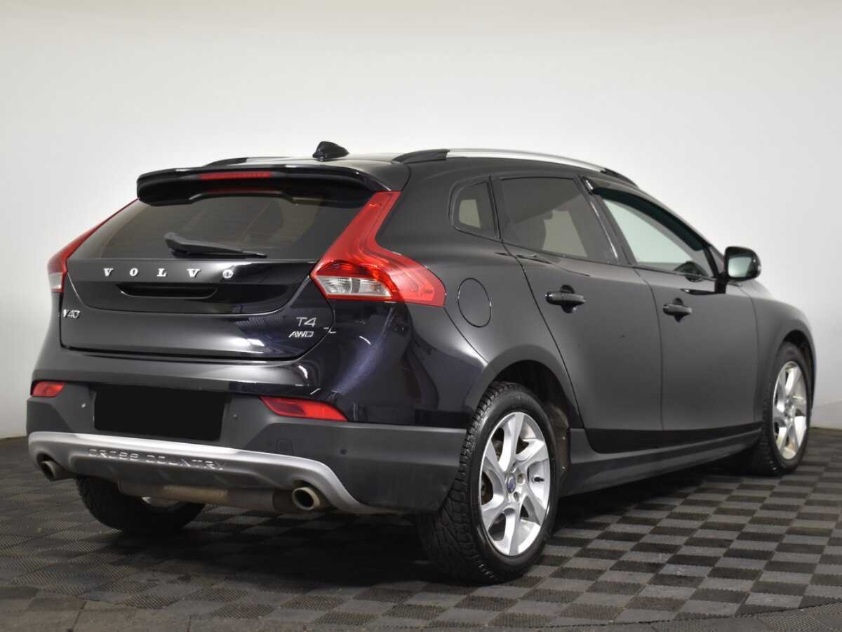Купить Volvo V40 Cross Country с пробегом. Фото: #3