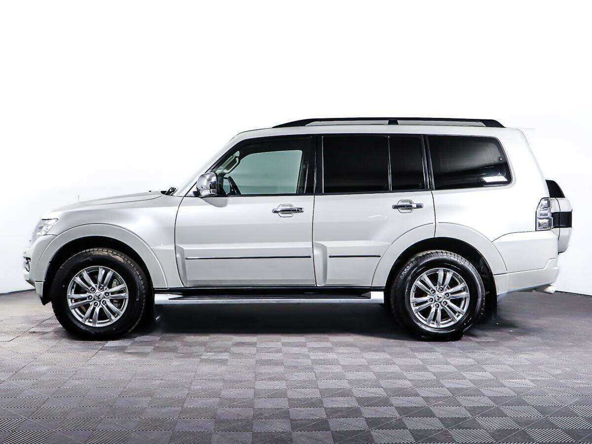 Купить Mitsubishi Pajero с пробегом. Фото: #6