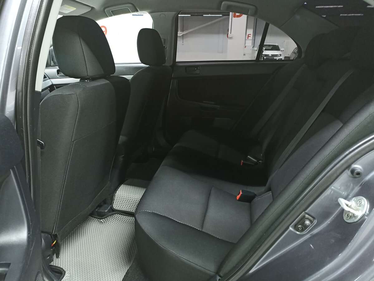Купить Mitsubishi Lancer с пробегом. Фото: #11