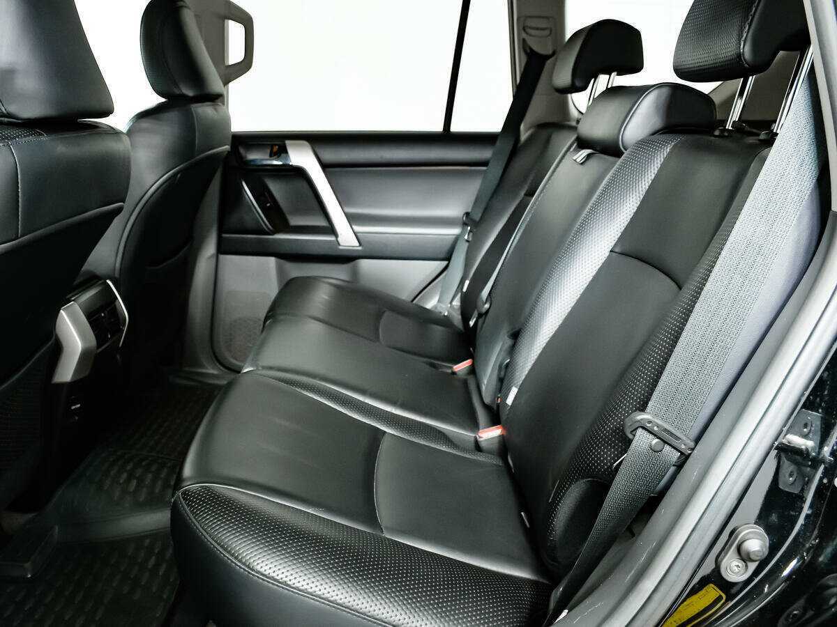 Купить Toyota Land Cruiser Prado с пробегом. Фото: #9