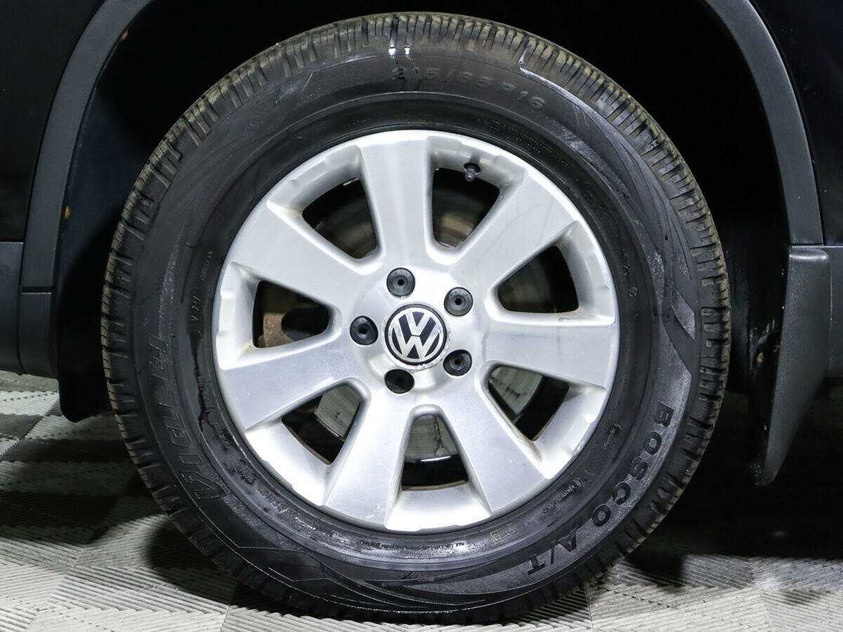 Купить Volkswagen Tiguan с пробегом. Фото: #14