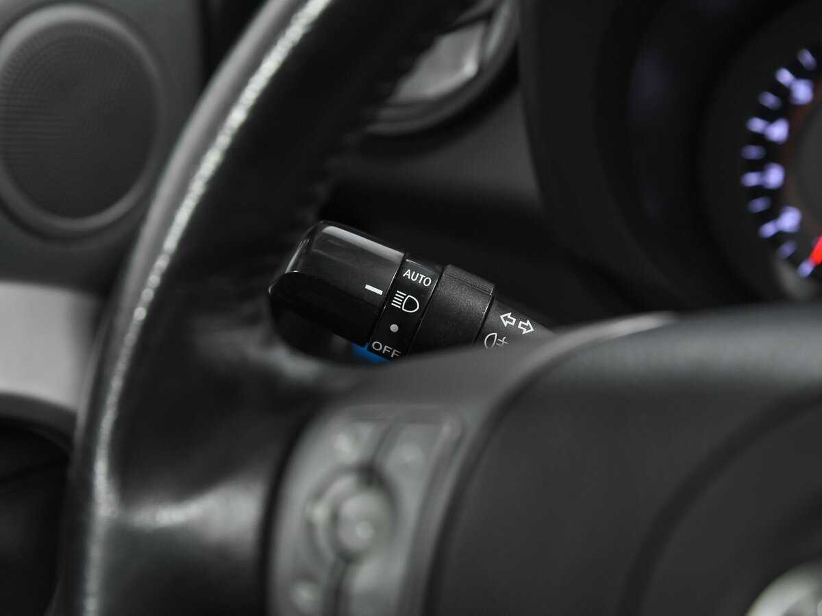 Купить Toyota RAV4 с пробегом. Фото: #10