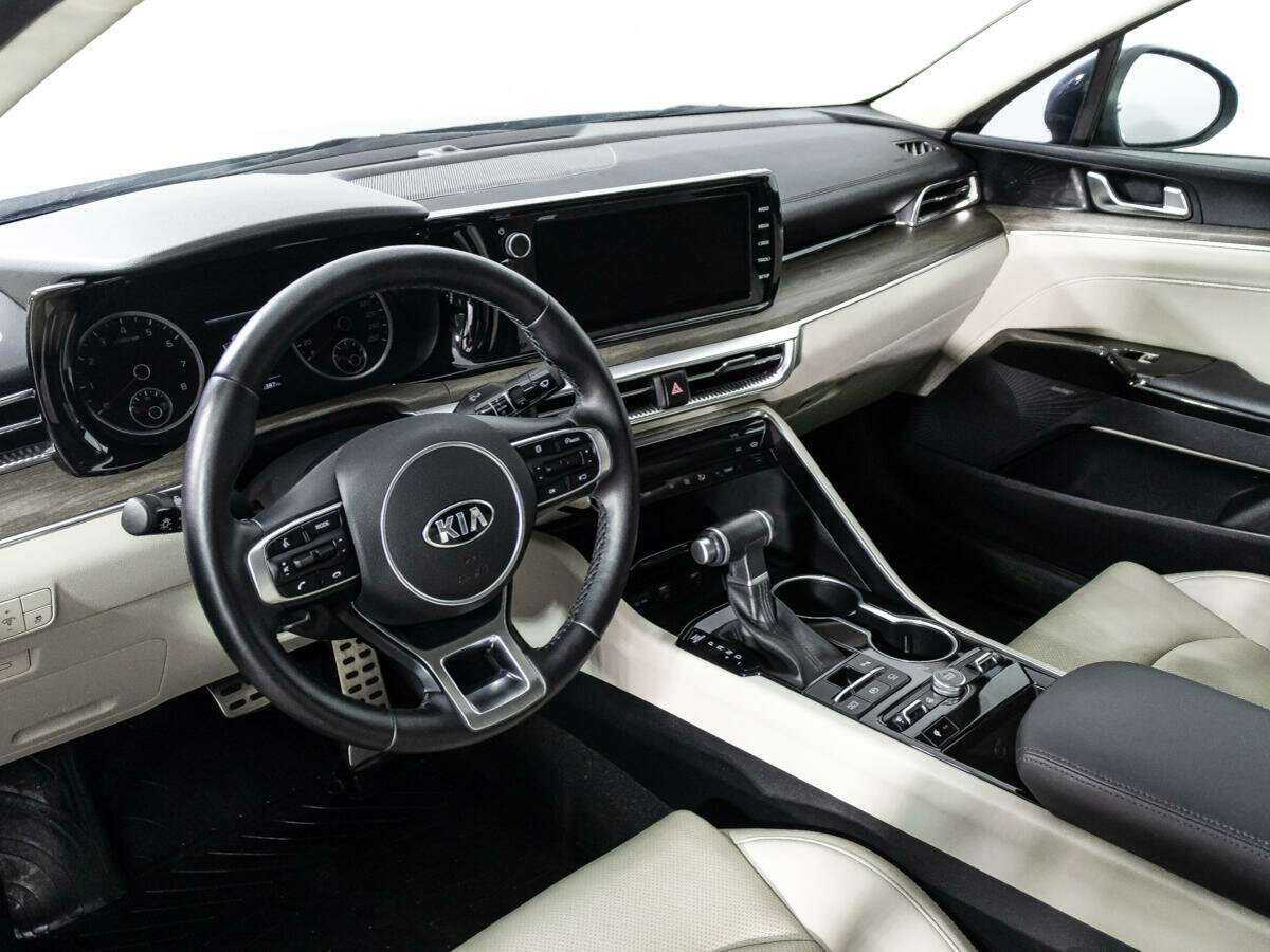 Купить Kia K5 с пробегом. Фото: #10