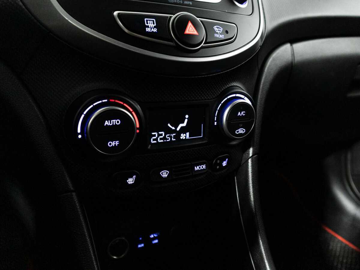 Купить Hyundai Solaris с пробегом. Фото: #14