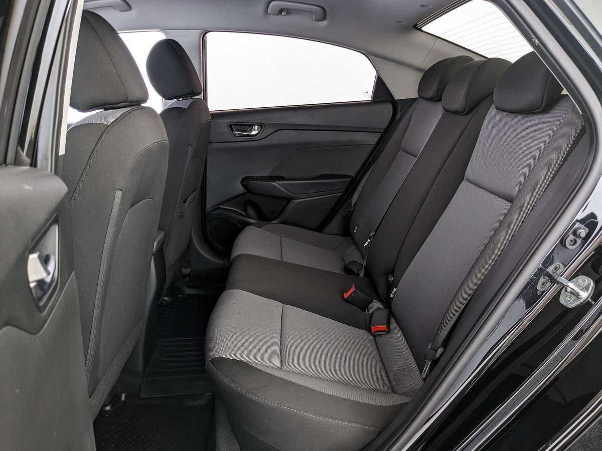 Купить Hyundai Solaris с пробегом. Фото: #13