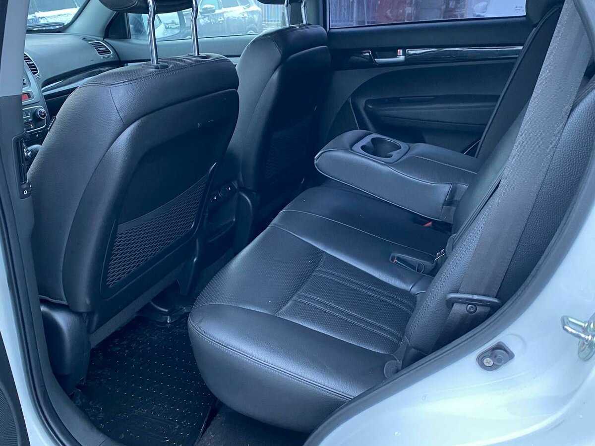 Купить Kia Sorento с пробегом. Фото: #15