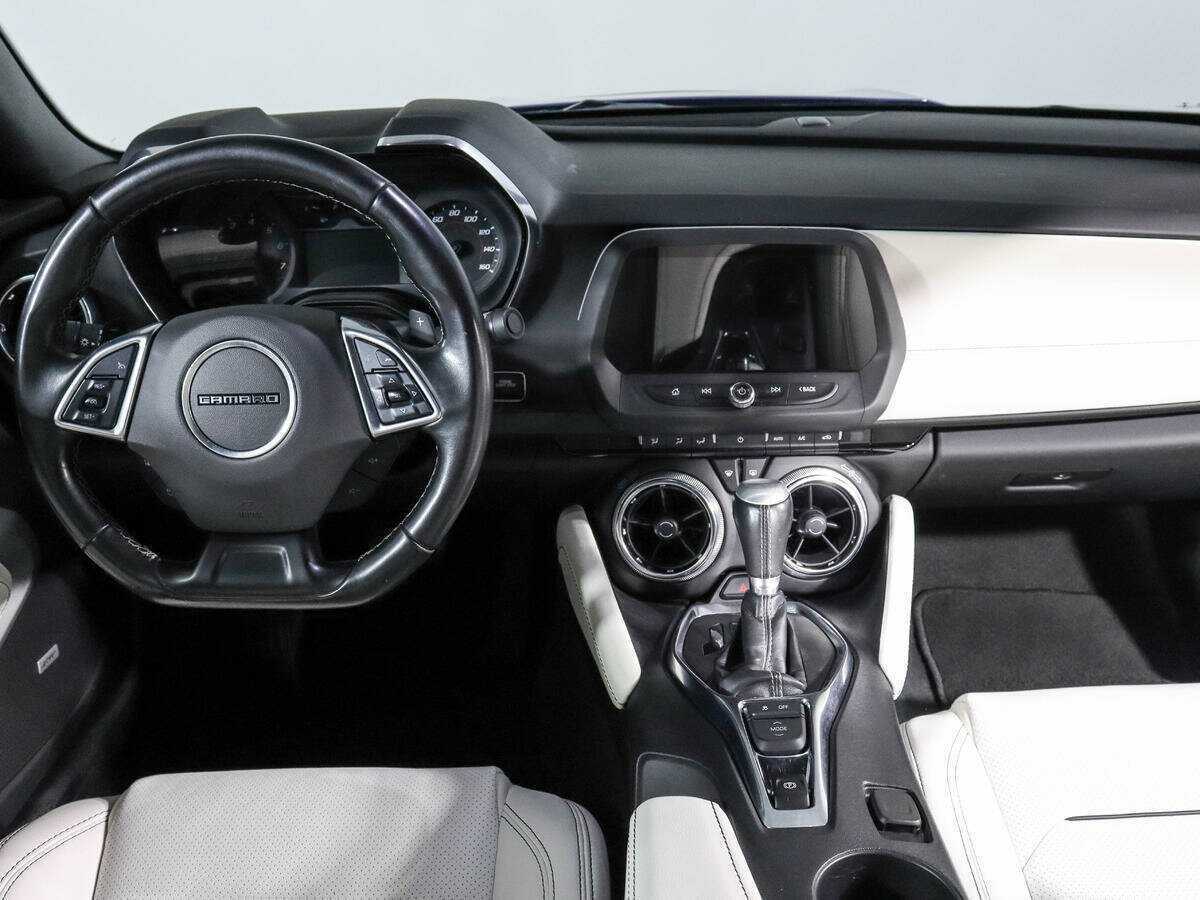 Купить Chevrolet Camaro с пробегом. Фото: #9