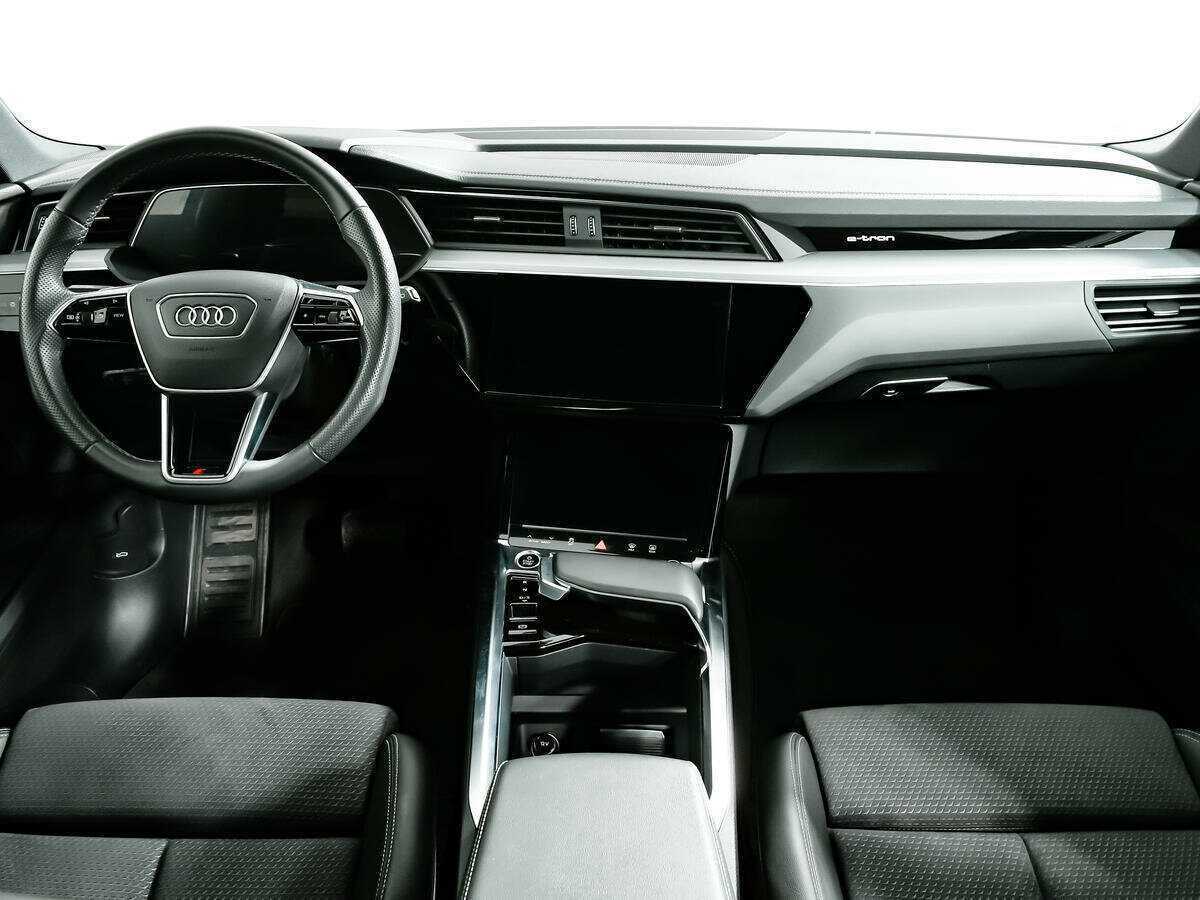 Купить Audi e-tron с пробегом. Фото: #12