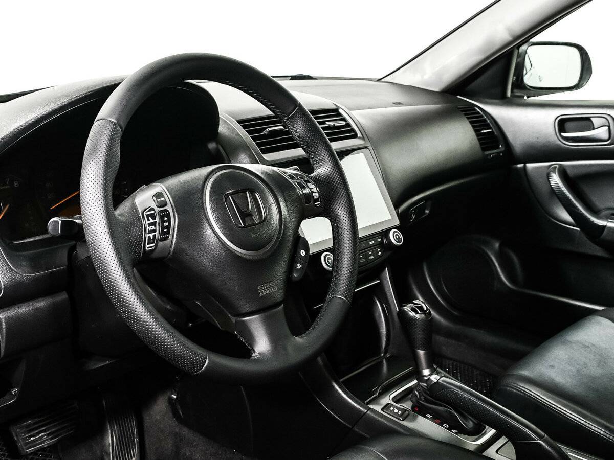 Купить Honda Accord с пробегом. Фото: #11