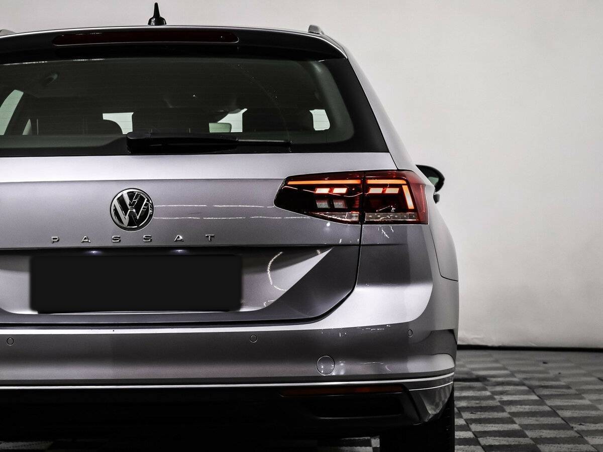 Купить Volkswagen Passat с пробегом. Фото: #17