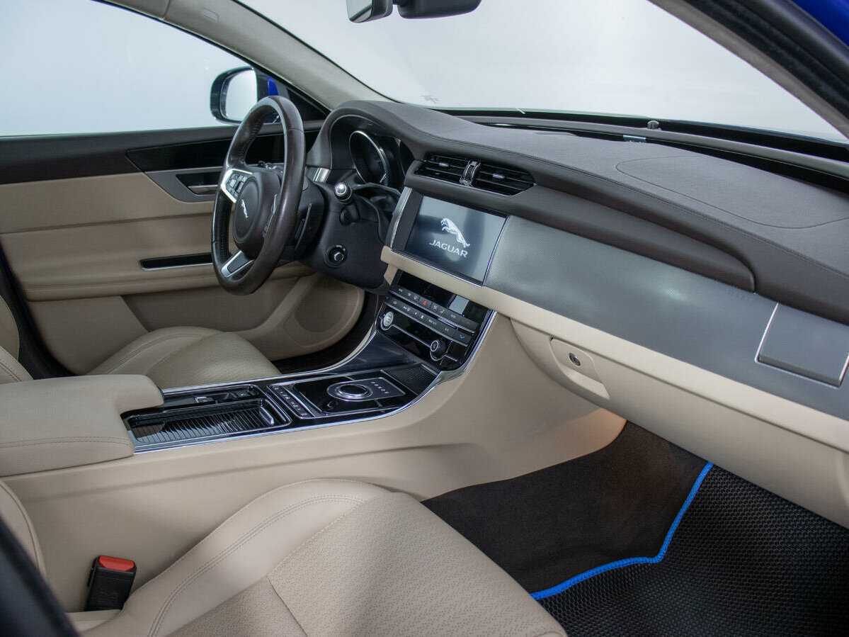 Купить Jaguar XF с пробегом. Фото: #10