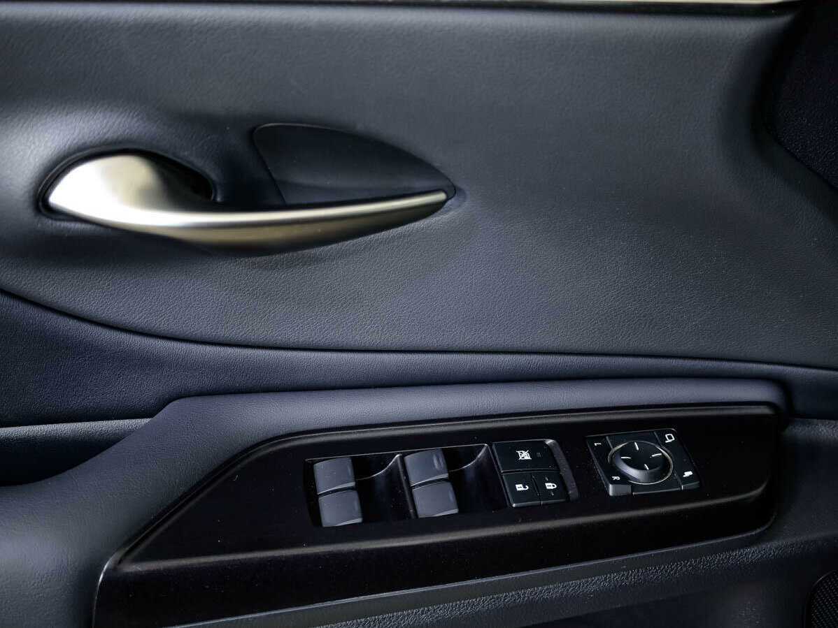 Купить Lexus ES с пробегом. Фото: #20