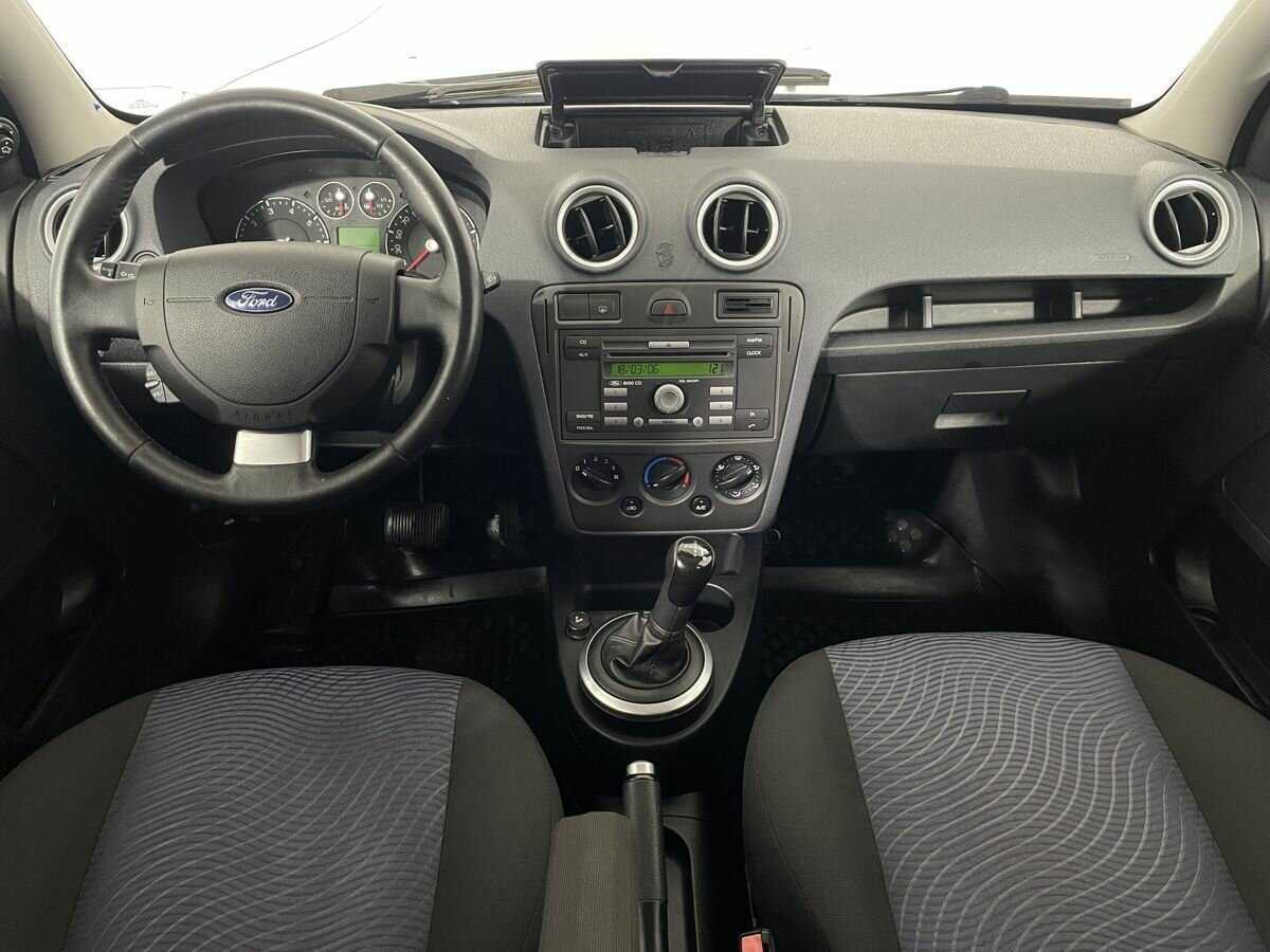 Купить Ford Fusion с пробегом. Фото: #6