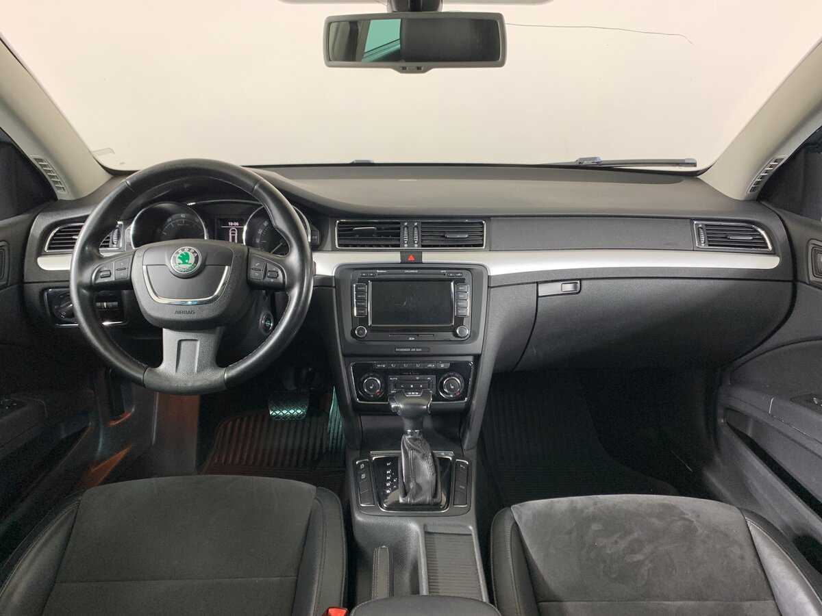 Купить Skoda Superb с пробегом. Фото: #12