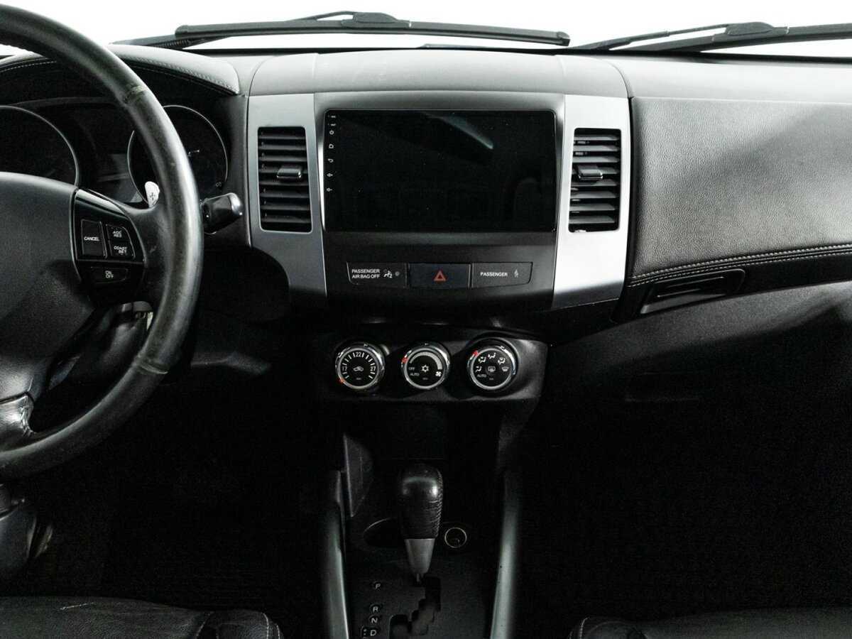 Купить Mitsubishi Outlander с пробегом. Фото: #13