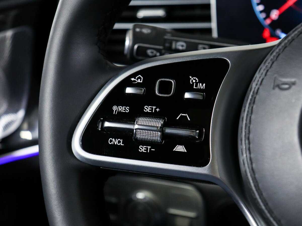 Купить Mercedes-Benz GLS с пробегом. Фото: #25
